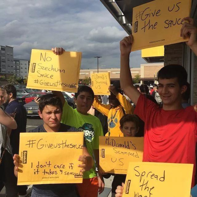 这一次，王书记和宋大嘴终于喷到了一个壶里