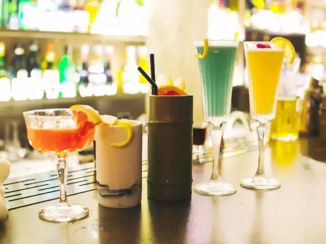 贵阳鸡尾酒吧攻略,贵阳唯一能脱单的酒吧