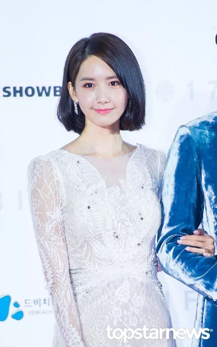 允儿穿搭,允儿短发冬季私服穿搭