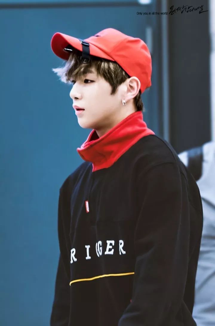 允儿穿搭,允儿短发冬季私服穿搭