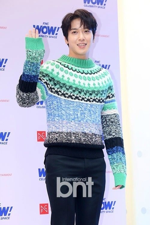 允儿穿搭,允儿短发冬季私服穿搭