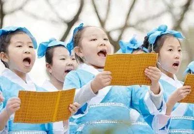 背书是大声朗读还是默读,大声朗读对孩子学习好吗