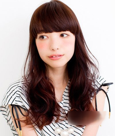 烫过的中长头发简单的盘发,好看的双马尾辫编发教程