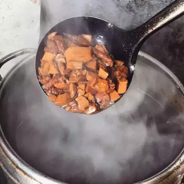 武汉最值得吃的中午饭 (武汉中午吃什么好)