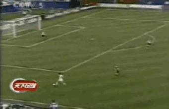 世界第一马拉多纳,她被称穿裙子的马拉多纳