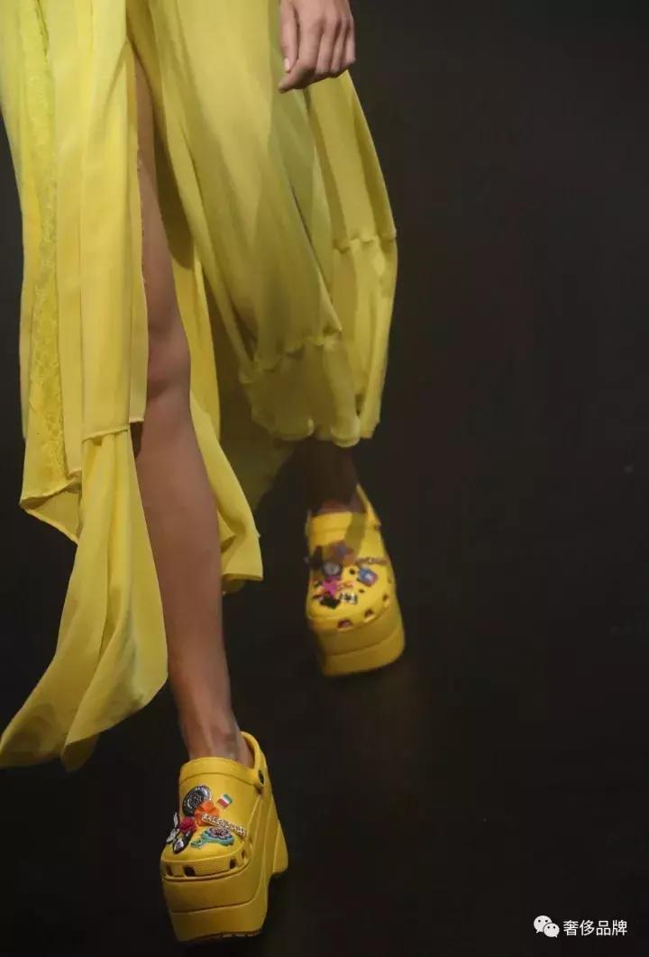 2021秋冬爆款男士加绒休闲运动鞋,推荐几款帅气的秋季运动鞋