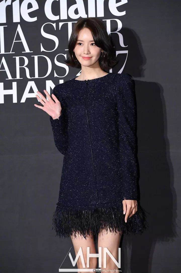 允儿穿搭,允儿短发冬季私服穿搭