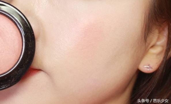 好冷冷冷冷~来一杯女明星最爱的“橙汁妆”吧