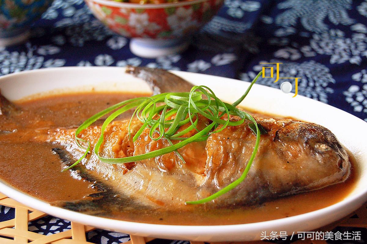 宁波雪菜烧鲳鱼做法,干烧鲳鱼最正宗的做法