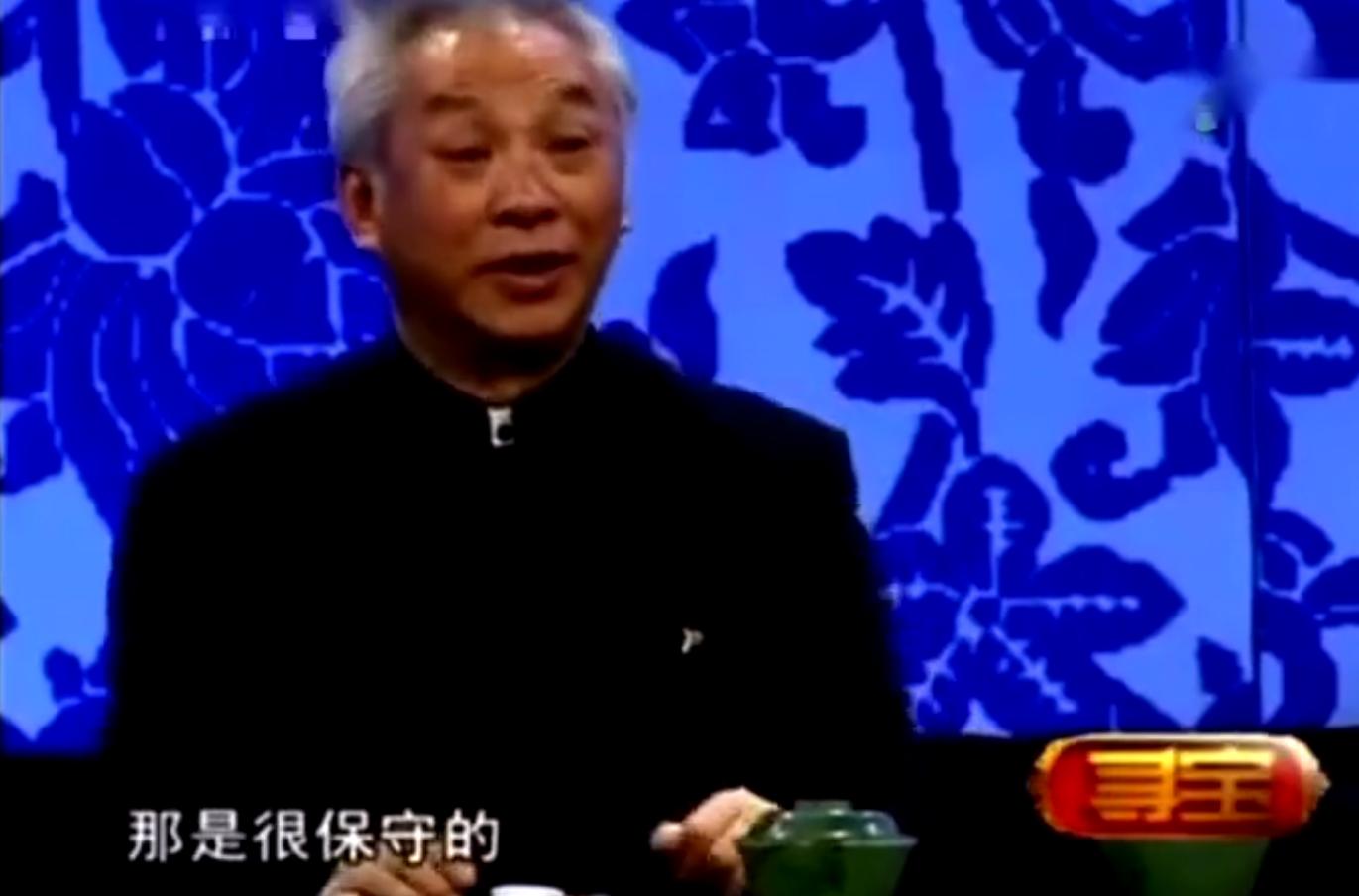 玻璃杯当翡翠鉴宝,美女带翡翠碗来鉴宝