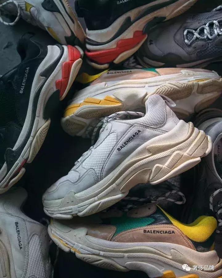 2021秋冬爆款男士加绒休闲运动鞋,推荐几款帅气的秋季运动鞋