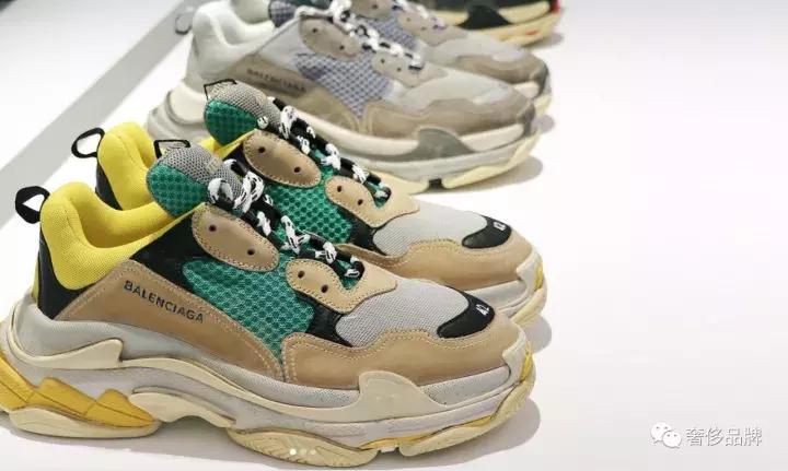 2021秋冬爆款男士加绒休闲运动鞋,推荐几款帅气的秋季运动鞋