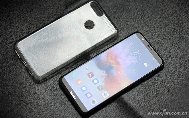 全面屏大卖,荣耀畅玩7x的优缺点