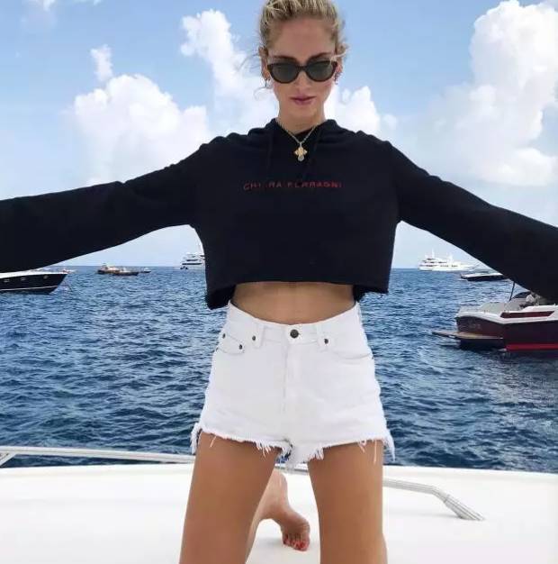 时髦的秋装卫衣,趁着双十一买换季的衣服