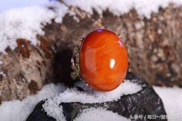 古董蜜蜡是什么,古董蜜蜡怎么形成的