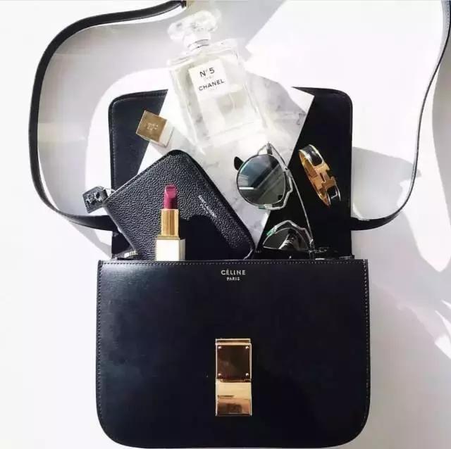 配货加限购，你有钱也买不到Celinebox了~