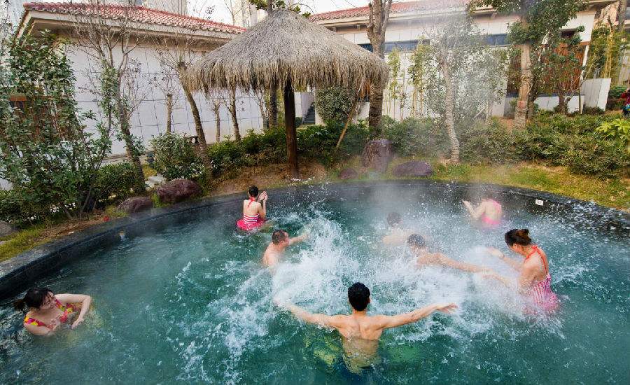 娌冲崡娓╂硥搴﹀亣鏉戞帓鍚嶆鍛ㄨ竟,娌冲崡鍝噷鐨勬俯娉夋槸瀹跺涵寮忕殑