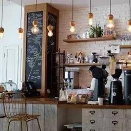 比你优秀比你更努力的女人,比你优秀比你还努力的女孩