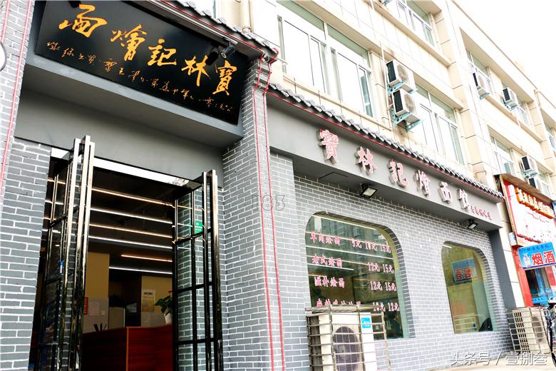 这么偏僻的位置开烩面馆，刚开俩月想吃就要排队，啥情况