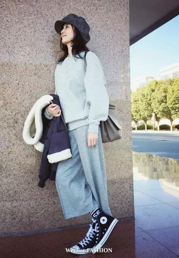 刘诗诗唐嫣甜蜜日常,一入秋便是深秋