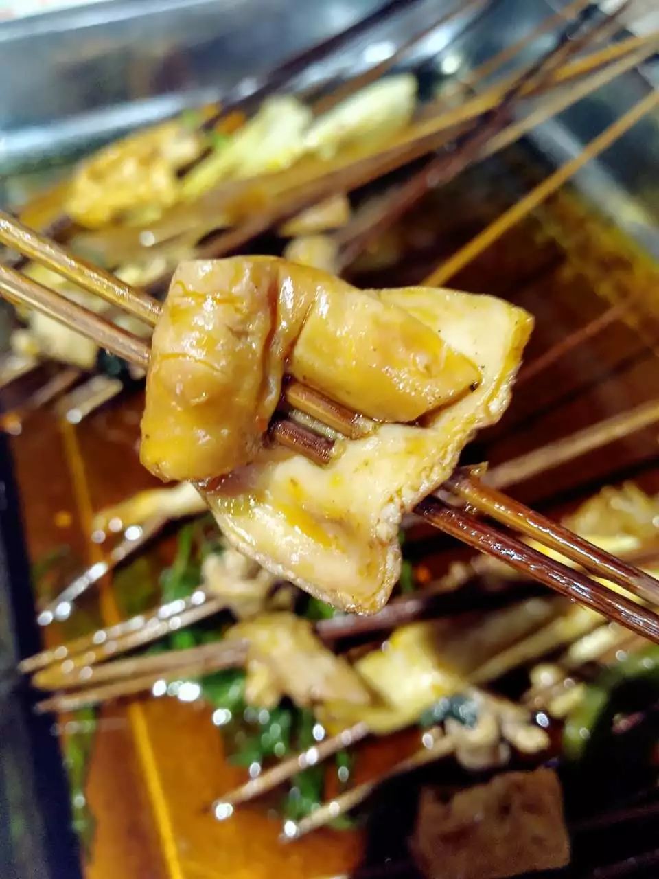 一根串6根签,吃串串是称重划算还是数签签划算