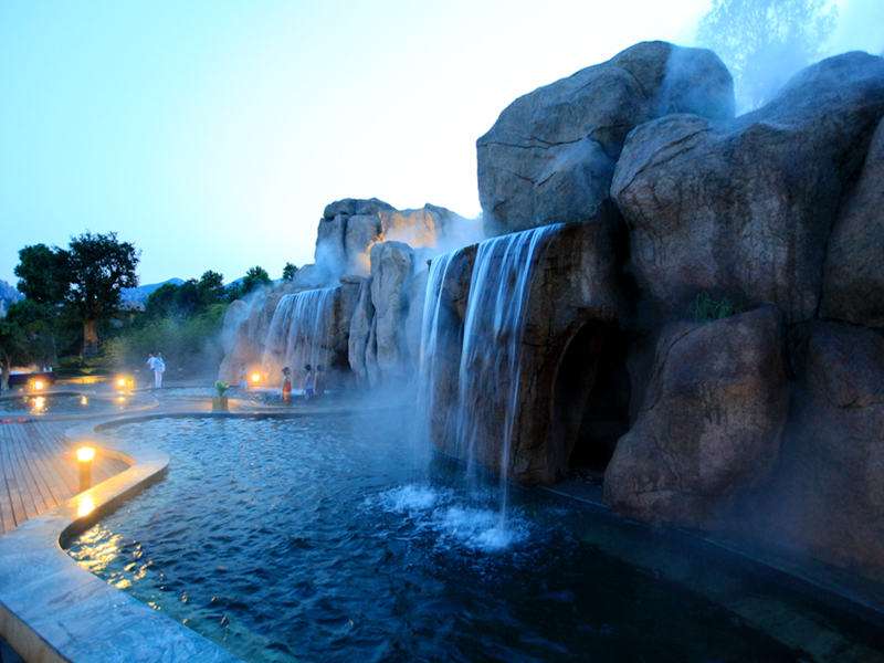 娌冲崡娓╂硥搴﹀亣鏉戞帓鍚嶆鍛ㄨ竟,娌冲崡鍝噷鐨勬俯娉夋槸瀹跺涵寮忕殑