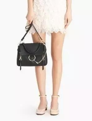 刘雯唐嫣同款小猪包,刘雯唐嫣最新消息