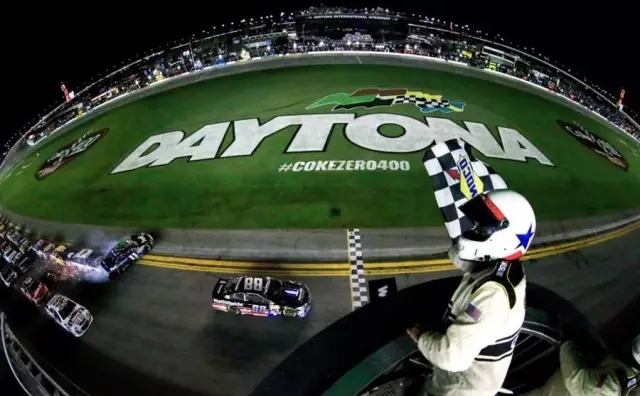 快速了解汽车雪佛兰品牌,了解雪佛兰科鲁兹内部