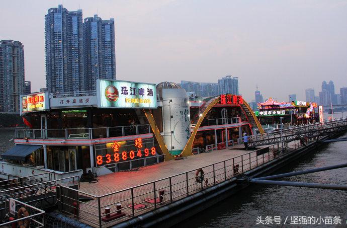 小蛮腰附近珠江夜游,广州珠江夜游坐轮船看小蛮腰