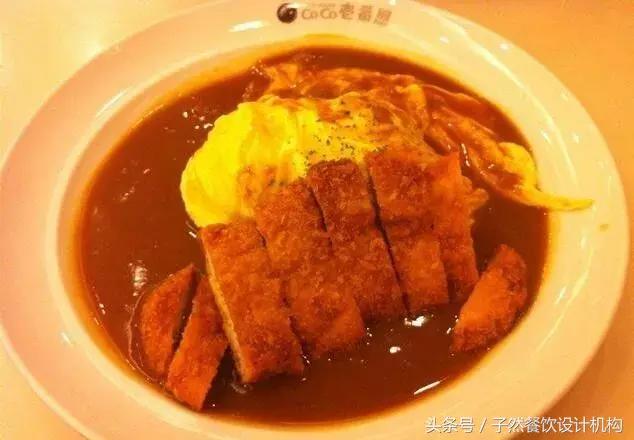 天啦噜！从夫妻店到1400多家店，日本最大的咖喱连锁店，秘诀……