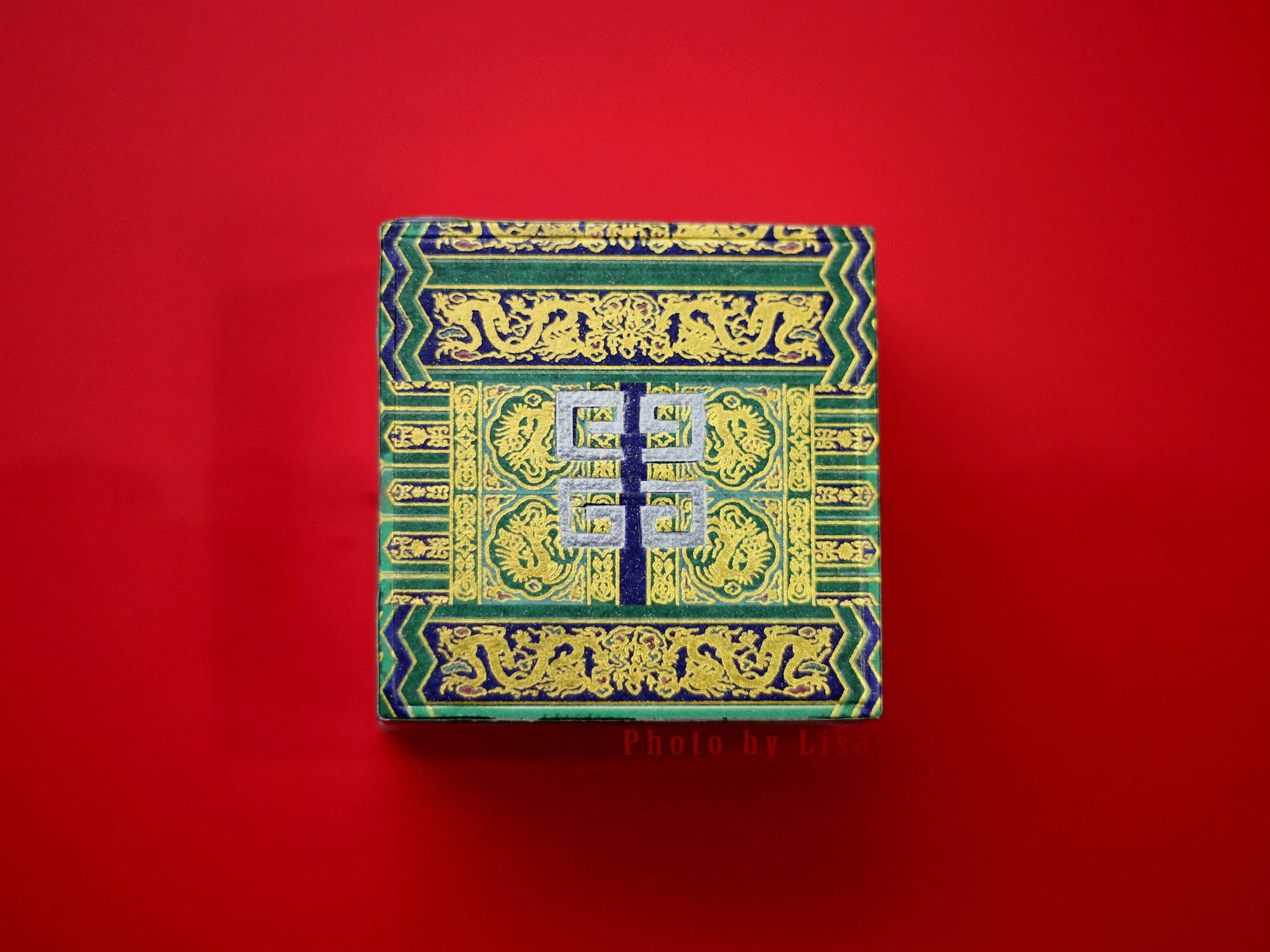 我在故宫修文物的主题海报的寓意,我在故宫修文物海报用的什么字体