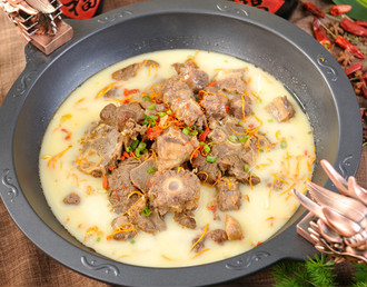 牦牛肉和黄牛肉有什么区别,牦牛肉和黄牛肉吃起来有什么区别