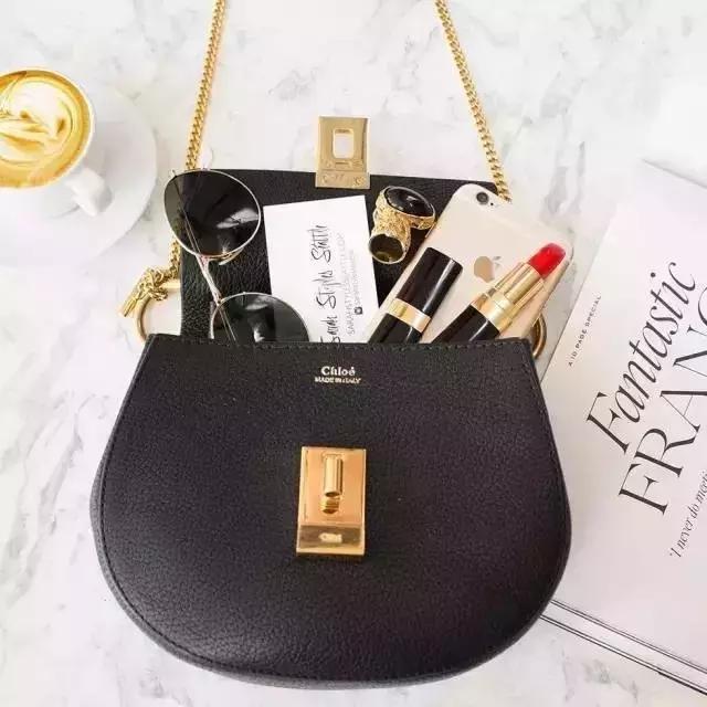 刘雯唐嫣同款小猪包,刘雯唐嫣最新消息