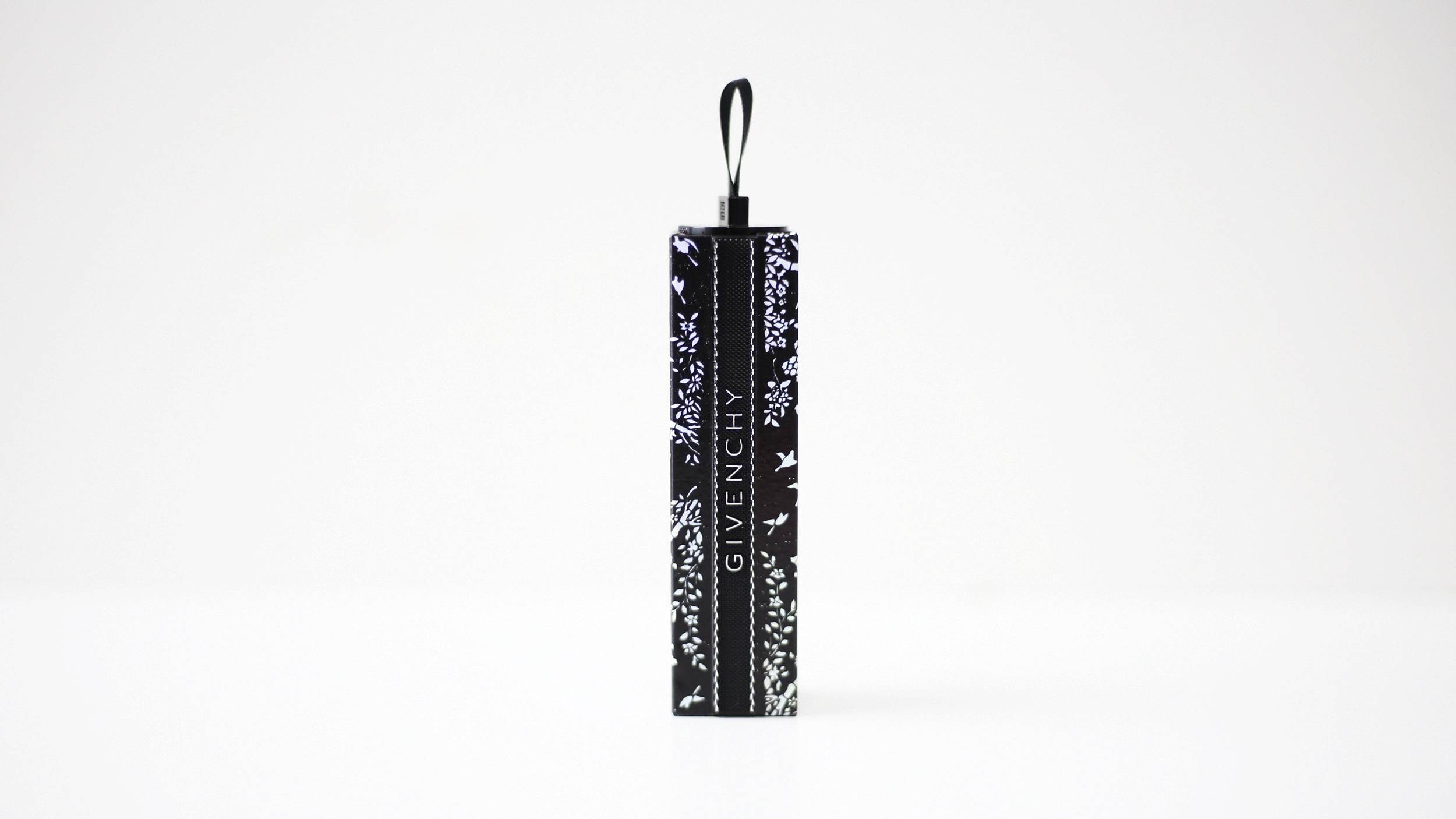 我在故宫修文物的主题海报的寓意,我在故宫修文物海报用的什么字体