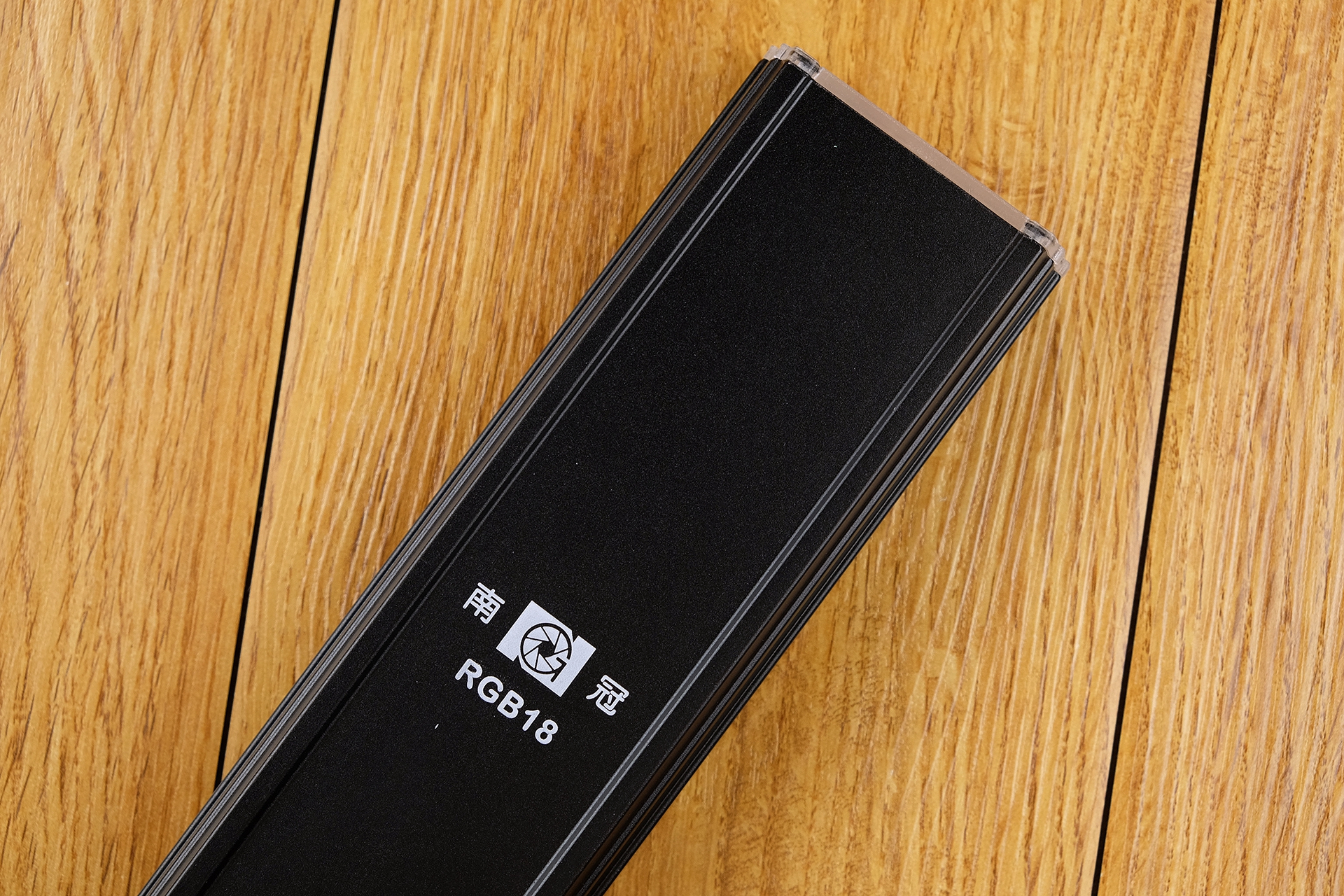 人像摄影补光灯推荐,怎样选择户外人像摄影补光灯