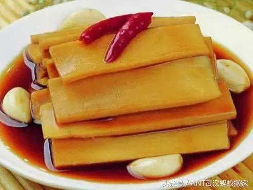 萝卜皮吃多了有什么坏处,吃萝卜皮的功效和好处