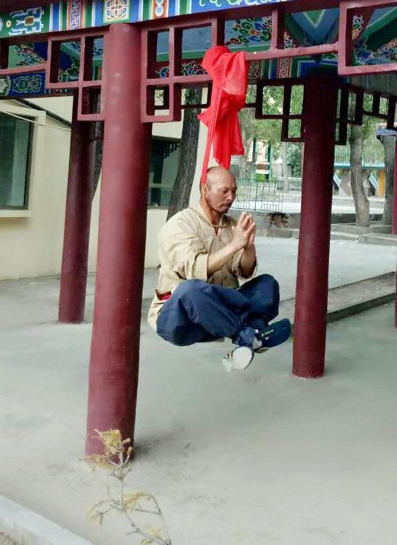 侯氏童子功真厉害!释延觉:还是以前的孩子能下功夫练