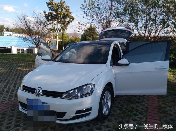 大众神车高尔夫多少钱,大众小钢炮高尔夫四驱