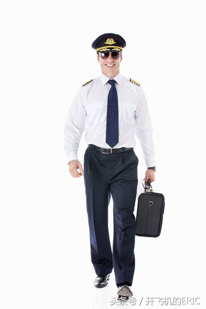 飞机航站楼里可以抽烟吗,飞机驾驶室机舱可以吸烟吗