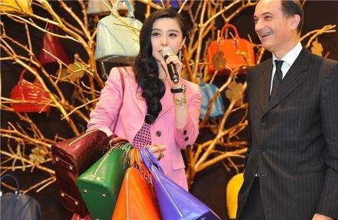 与收到LV圣诞树的她比，网友说：你们别出来自讨没趣了！