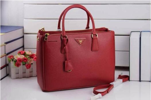 为什么香奈儿在奢侈品中是贵的,香奈儿对奢侈品的态度