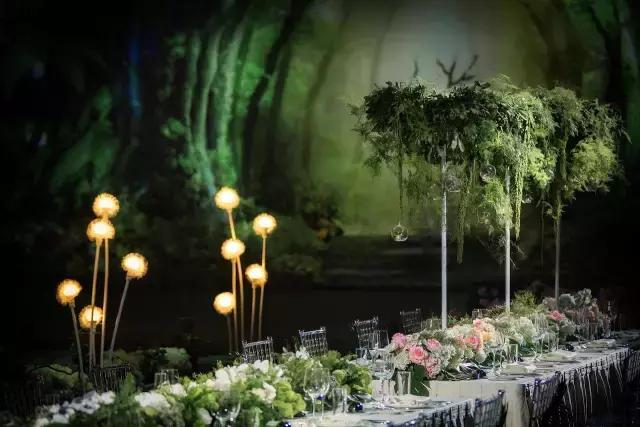 朋友在酒店结婚,在酒店结婚是什么感觉