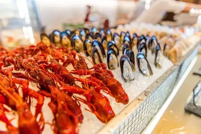 朋友在酒店结婚,在酒店结婚是什么感觉