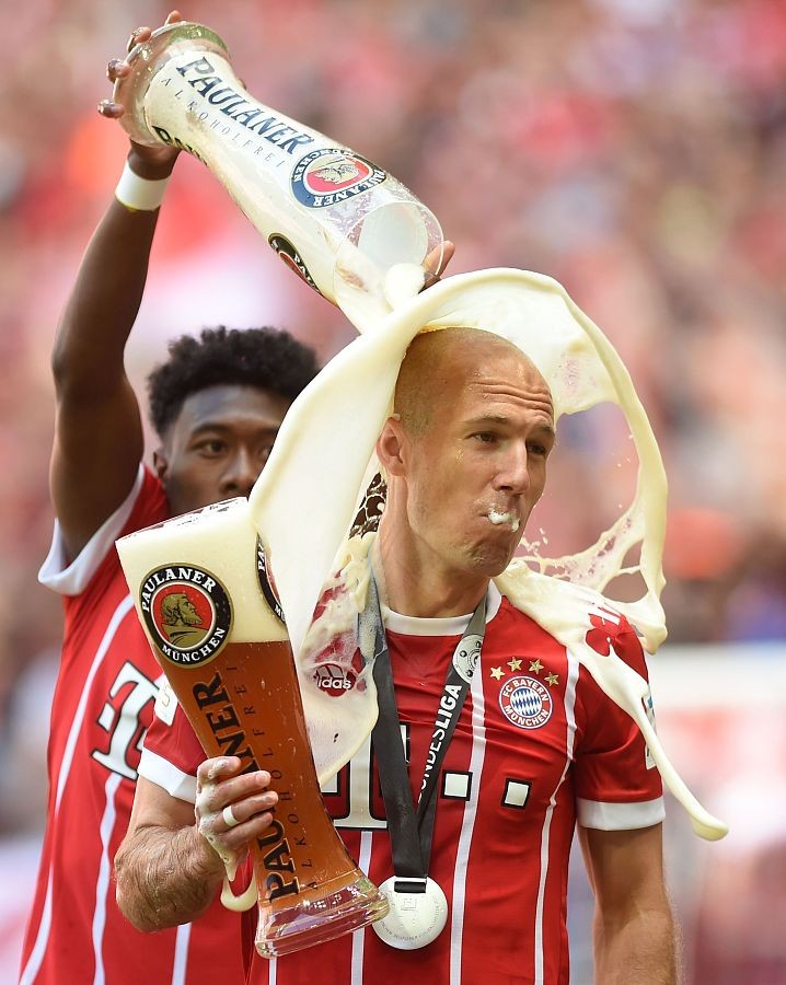 足坛大光头,足坛组成一支光头球队