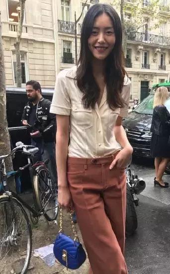 刘雯唐嫣同款小猪包,刘雯唐嫣最新消息