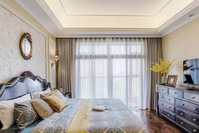 昆明贝壳粉美式装修效果图,昆明135平层轻奢美式装修