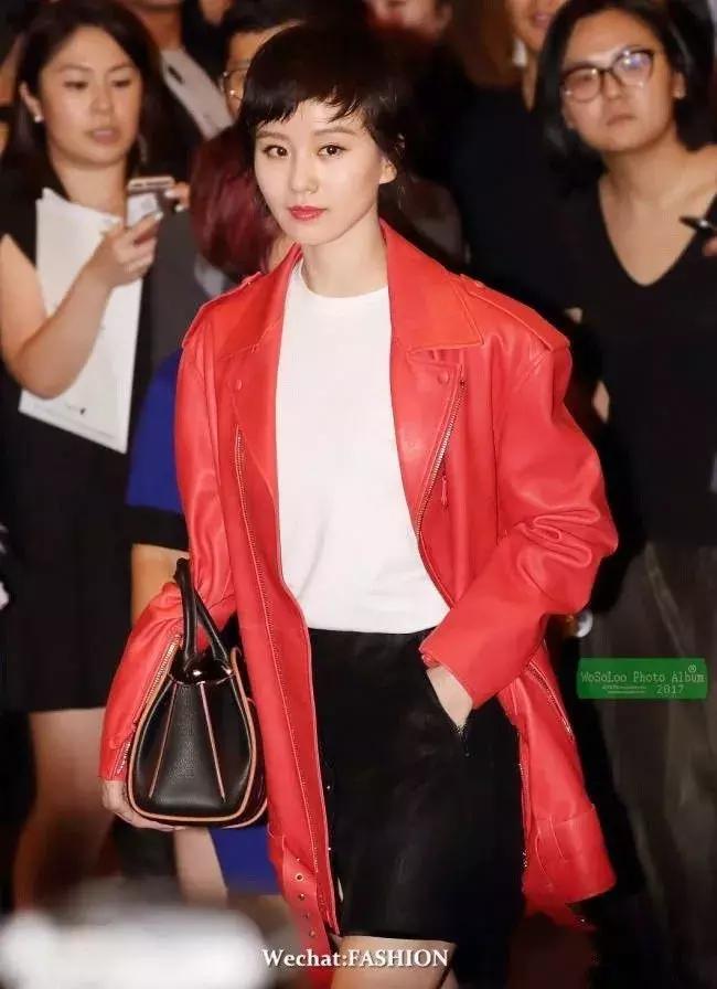 刘诗诗唐嫣甜蜜日常,一入秋便是深秋