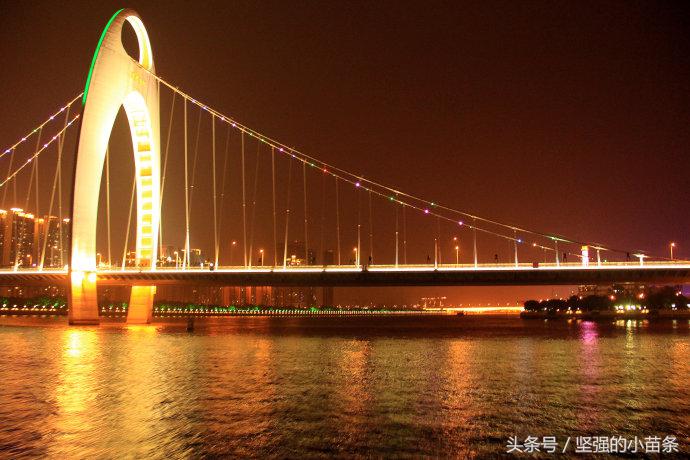 小蛮腰附近珠江夜游,广州珠江夜游坐轮船看小蛮腰