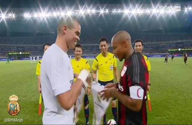 足坛大光头,足坛组成一支光头球队