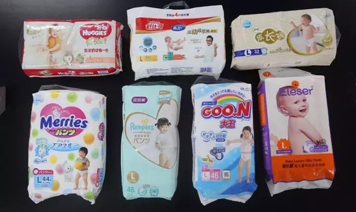 各大品牌纸尿裤大比拼,纸尿裤和宝宝打架